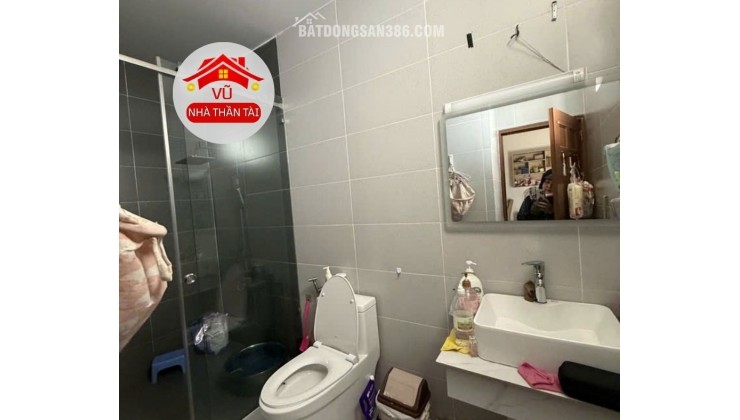 Bán Nhà Đẹp Mặt Tiền Quận 4, gần Vĩnh Khánh, 2 xe hơi tránh, 4 tầng, 5,3 x 9,5m , Nhỉnh 8 Đồng